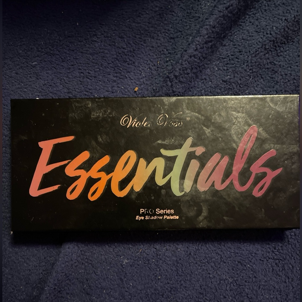 Violet Voss Essentials Pro Series Palette